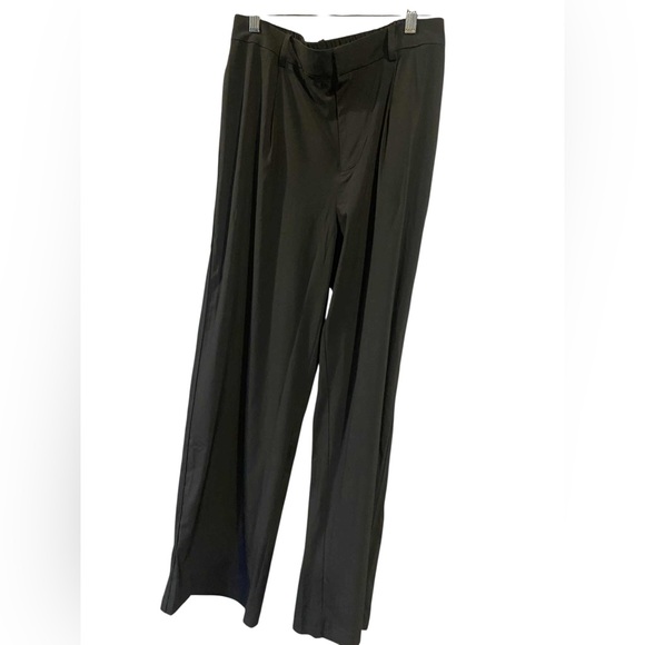 NWT Vuori villa trouser BLACK Size: L - Picture 1 of 5